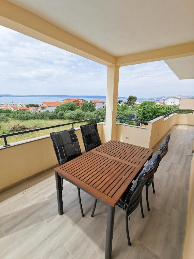 A4 Apartmani Kevic Kaštela Buitenkant foto