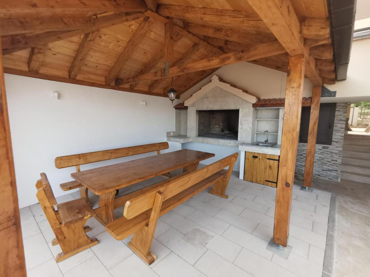 A4 Apartmani Kevic Kaštela Buitenkant foto