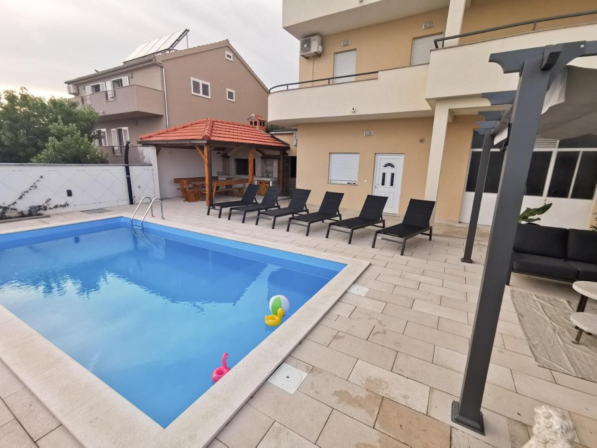 A4 Apartmani Kevic Kaštela Buitenkant foto